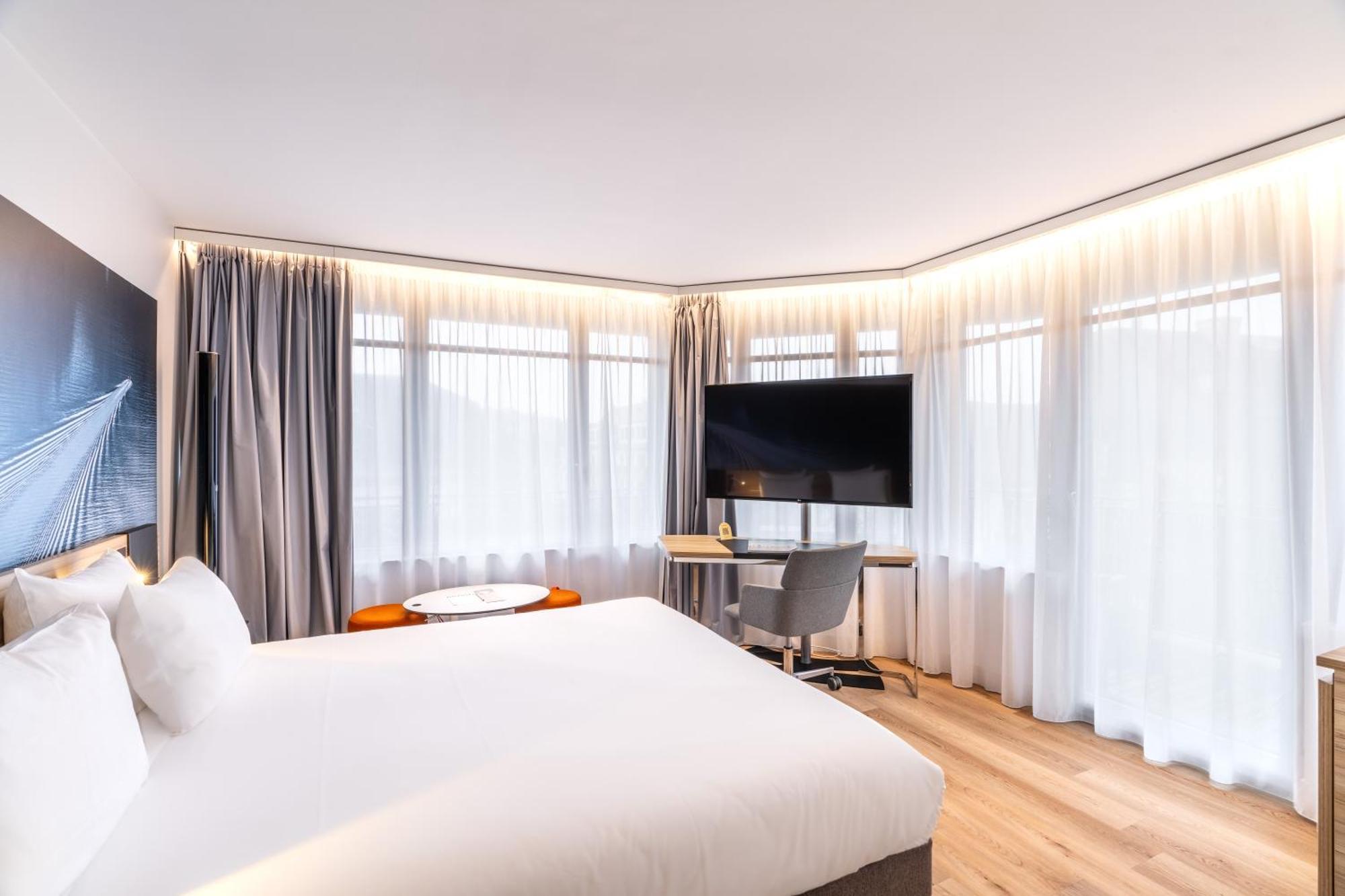 Novotel 4*