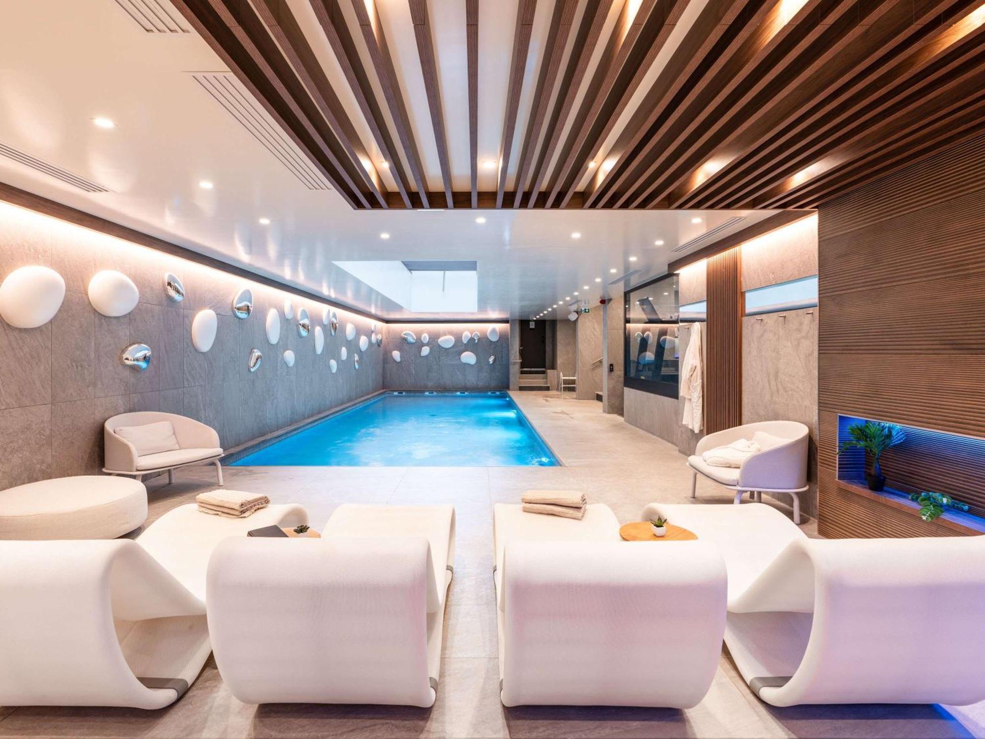 Novotel